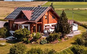 Steewer Landhaus Gemuetliche Ferienwohnung Bis 6 Pers In Ruhiger Ortsrandlage