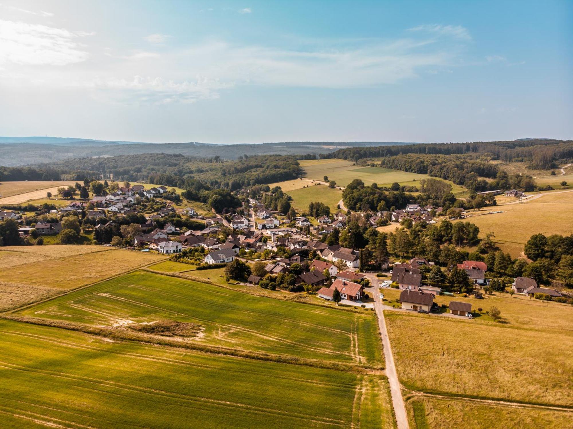Steewer Landhaus Gemuetliche Ferienwohnung Bis 6 Pers In Ruhiger Ortsrandlage Stebach Exterior foto